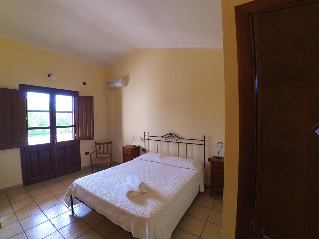 Вилла Agriturismo Satanca Арбус Экстерьер фото