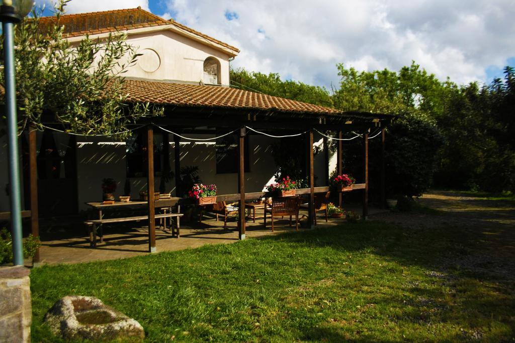Вилла Agriturismo Satanca Арбус Экстерьер фото